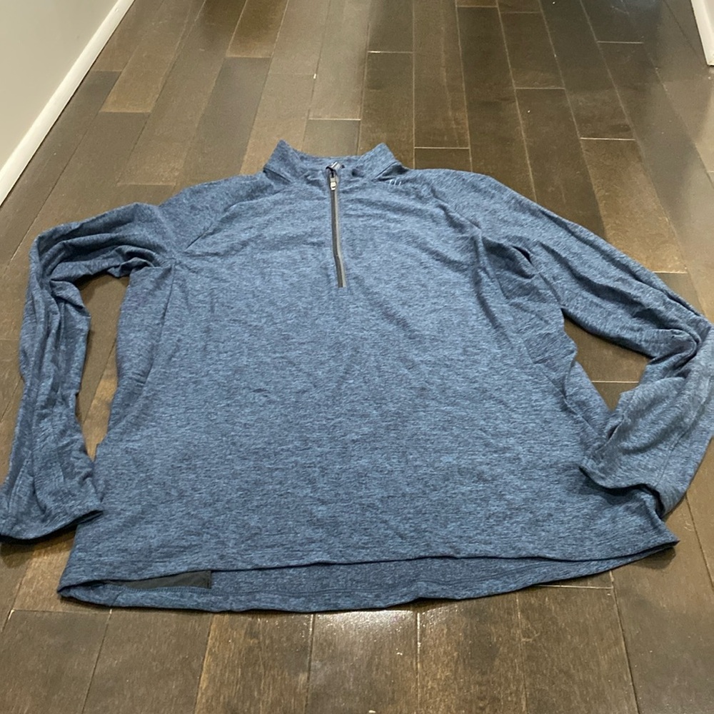 Men’s Lululemon full sleeve